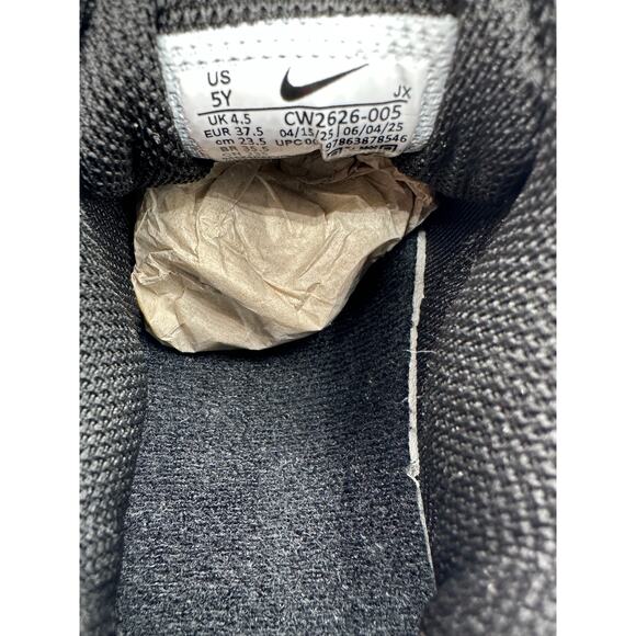 Nike Shox R4 GS “OG” 2025 size 5y/6.5 womens - Picture 7 of 7